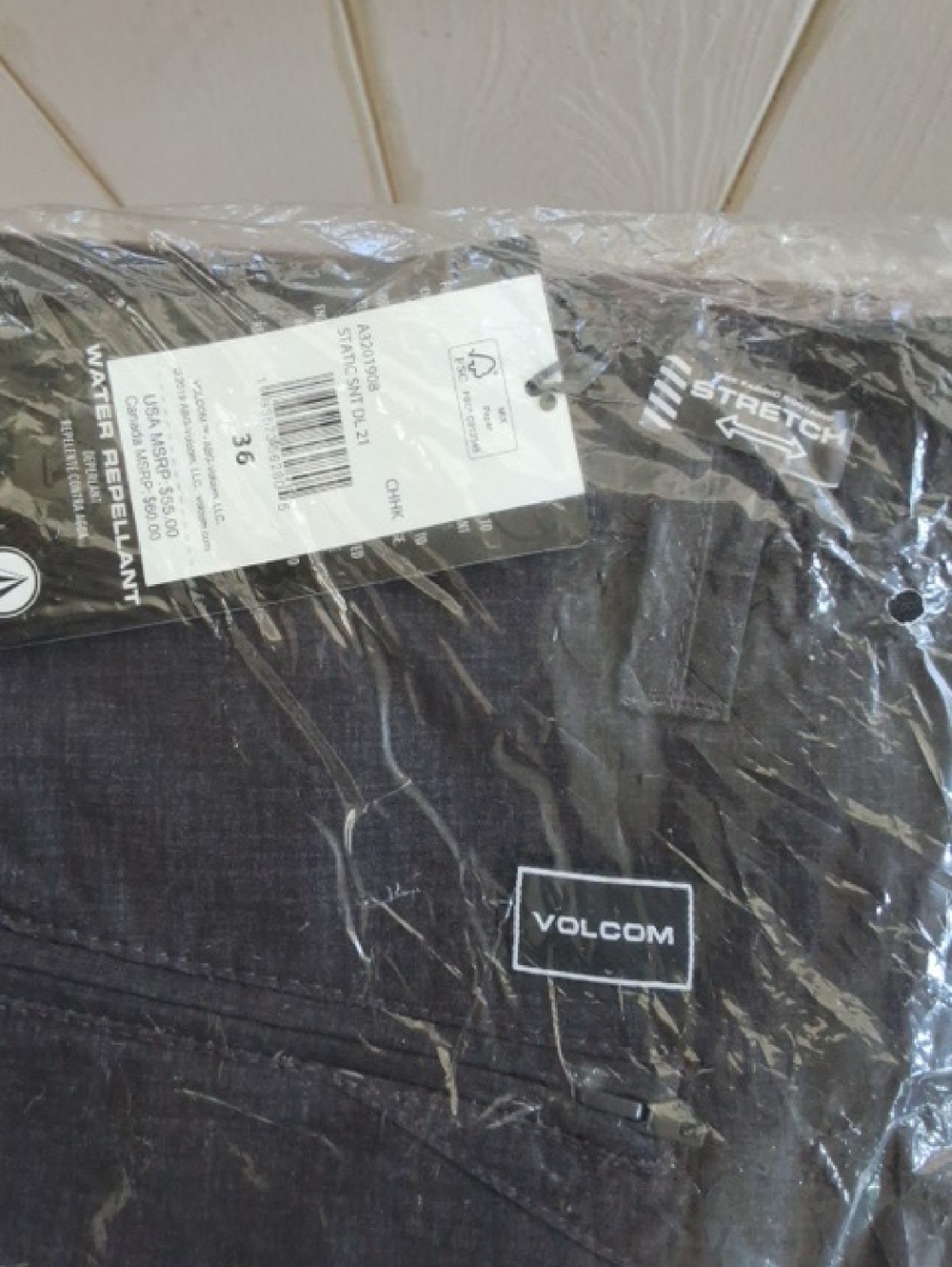 Volcom Shorts - Picture 2 of 3